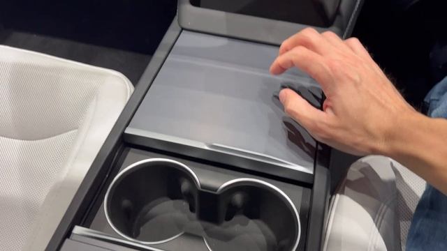 Upcoming 2024 Tesla Model 3 Facelift (Highland) - A Sneak Preview from Bangkok Thailand смотреть онлайн