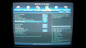 GIGABYTE - UEFI DualBIOS (Boot Device Setting) #gigabyte