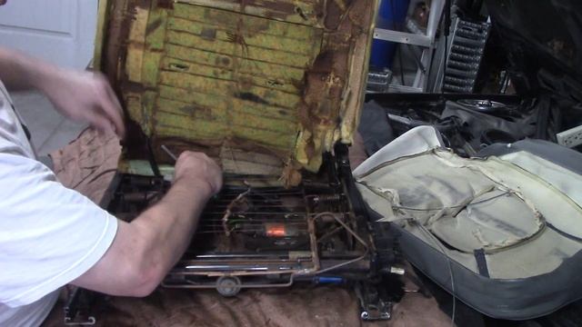 1994 Saab 9000 Project driver seat bottom removal and heater fix смотреть онлайн