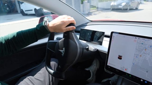 INSTALLIAMO E PROVIAMO LO "YOKE" - IL VOLANTE PIU' DISCUSSO смотреть онлайн