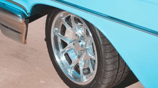 Airpark Motorsports 1959 Bonneville "Bonnevillain" l American Racing VF528 смотреть онлайн