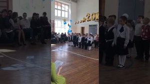22.05.2019г. Школа 74 г. Екатеринбург Последний звонок выпускников 11 класса. Сын со своим классом.
