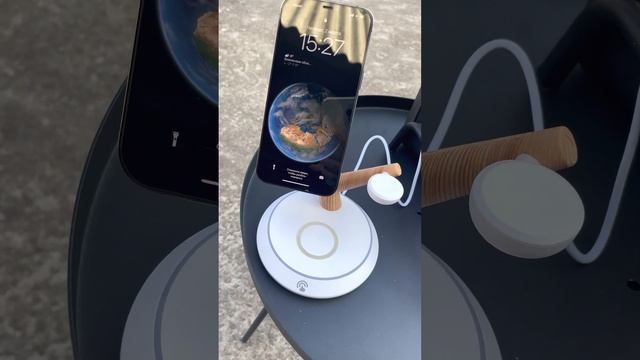 Лампа + бездротова зарядка для Iphone. Є в зеленому, чорному, білому кольорі. "+" для замовлення! смотреть онлайн
