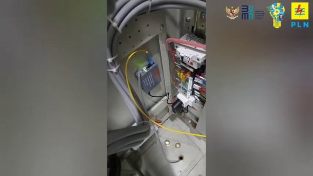 Pemasangan Konverter FO to LAN di GI 150kV Arar dan GI 150kV Aimas. смотреть онлайн