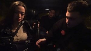 ПАССАЖИРКА БРЫЗНУЛА ПЕРЦОВЫМ БАЛОНЧИКОМ В ЛИЦО