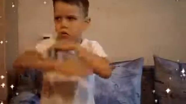 Танец Ruslanа *bomb* смотреть онлайн