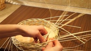 Русская ива. 12 урок. Плетение боковой косы.