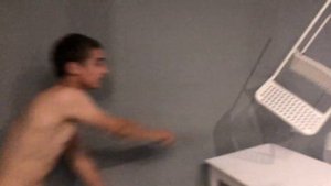 Подросток под спайсом и солью одновременно 18+ УБЕРИТЕ ДЕТЕЙ ОТ ЭКРАНОВ!