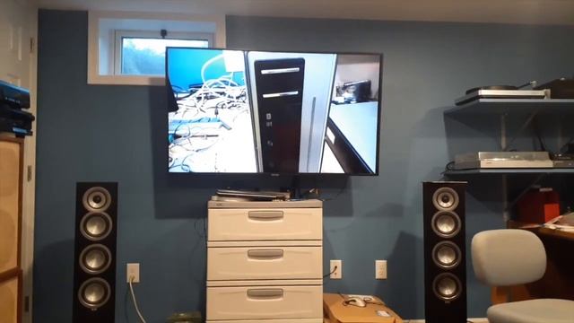 Connecting Old Computers to a New TV смотреть онлайн