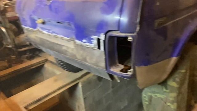 Ремонт задней крышки багажника ВАЗ 2121. Выравниваю швы на пороге. 11 ЧАСТЬ. смотреть онлайн