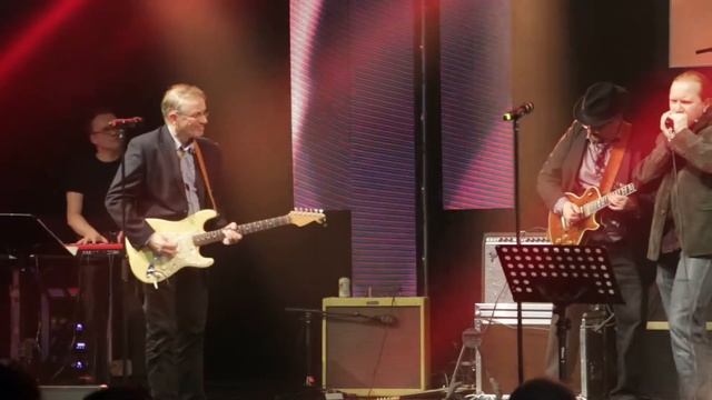 Bluesbird - I Loved Another Woman & Willie And The Hand Jive - Janne's Birthday Party 2015 смотреть онлайн