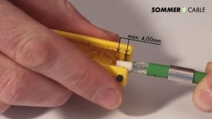 BNC Montage Neutrik NBNC75BWU13 mit Sommer cable Vector Plus