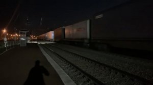 Электровоз 2ЭС6-320 с грузовым поездом + Электровоз 2ЭС6-010 с контейнерным поездом