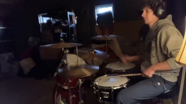 I made a song in GarageBand then played drums over it смотреть онлайн