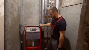 Как отличить поддельную трубу Rehau?! Повесили инсталляцию в воздухе