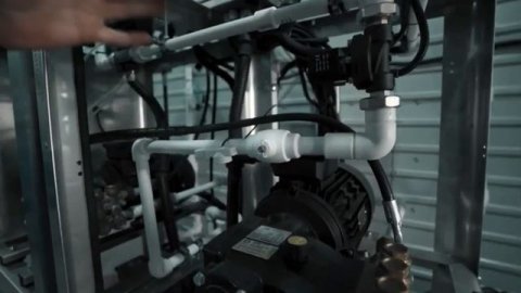 Техническое помещение робот мойки и мойки самообслуживания под ключ. Подробности в описании.