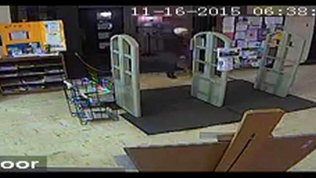 Westfield police seek man who stole iPhone from Westfield library employee смотреть онлайн