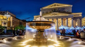 Большой Театр. Прогулка по Никольской улице. Москва.  Bolshoi Theater. Walk on Nikolskaya.Moscow.