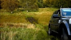 Land Rover Freelander 2 Offroad in Mud and Hill Climb