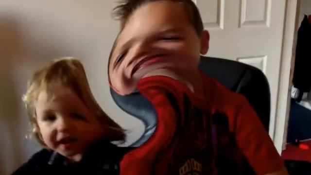 kids have fun with Imac смотреть онлайн