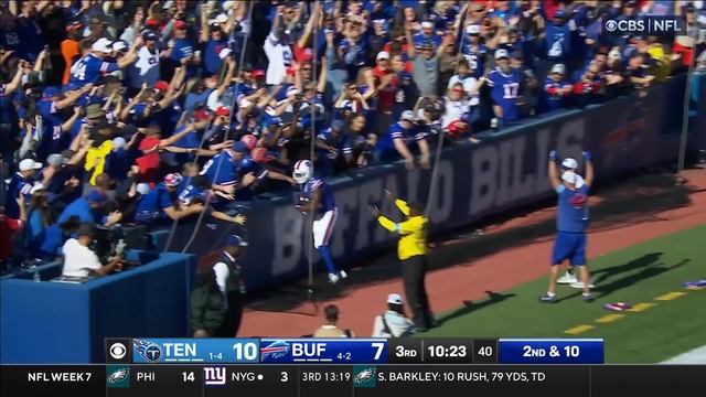 COOOOP! Amari's first catch as a Bill goes for 12-yard TD