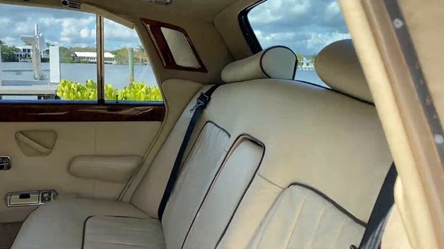!978 Rolls- Royce Silver Wraith II смотреть онлайн