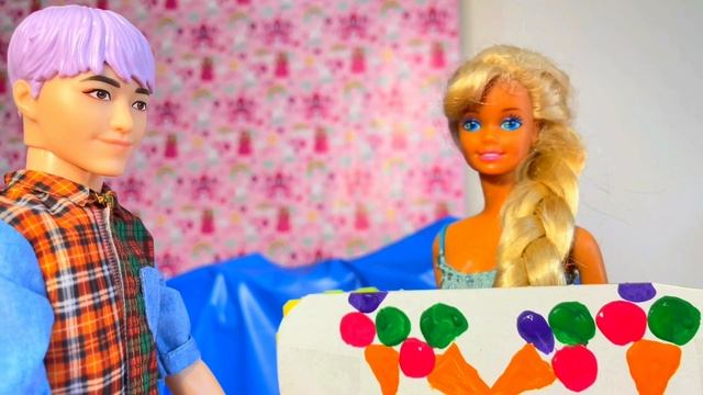 Барбі з друзями їдуть на пляж. Відео для дівчат з ляльками. Відео для дітей з Юлею Ти Диви. смотреть онлайн