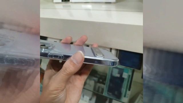 iPhone 14 Pro Spigen Ultra Hybrid S Case First Look & Hands On смотреть онлайн