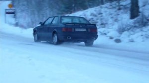 Maserati 222 SE lek i snön