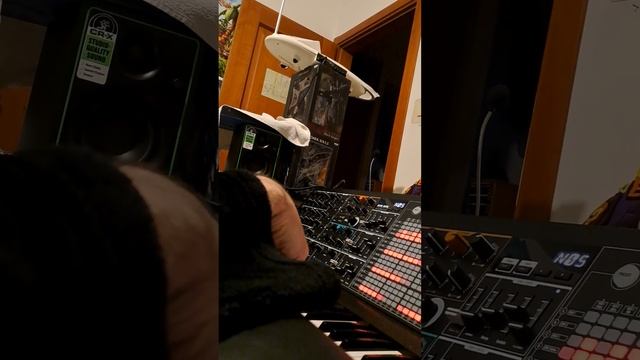 Synthetic Brain (Arturia Matrixbrute) смотреть онлайн