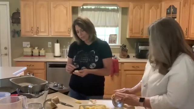 Apple Dumplings смотреть онлайн