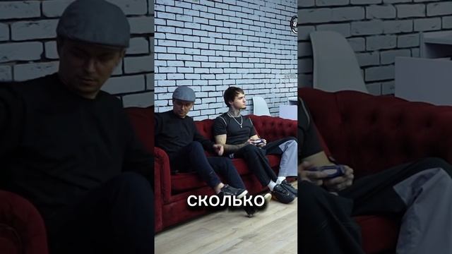 Зажали сливок для клиента в барбершопе. Полный выпуск уже на канале смотреть онлайн