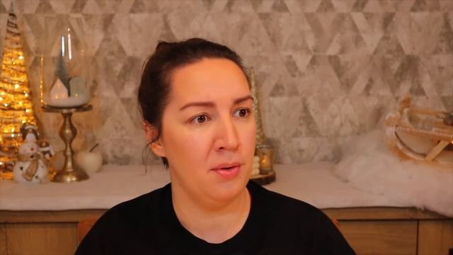 10 Must See Christmas Movies Before/On Christmas Day | Doing My Makeup At The Same Time смотреть онлайн