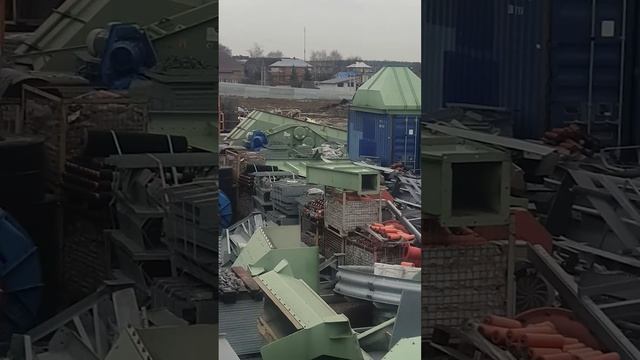Плавучий земснаряд и дробильно-сортировочный комплекс.