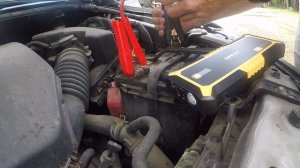 Gooloo GP2000 jump starter