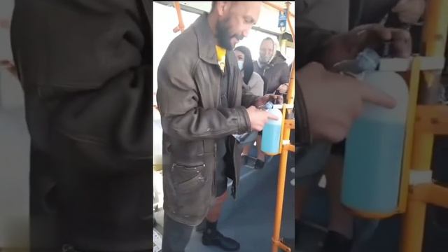 святая вода в автобусе