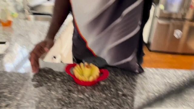 Upgrade Your Apple Slicing Game with this Revolutionary Tool смотреть онлайн