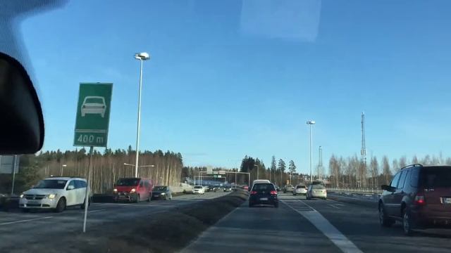 iPad Pro iOS 11 iPhone X Mac Book Pro Windows 10 Android Helsinki Tampere Luopioinen Afternoon Sun