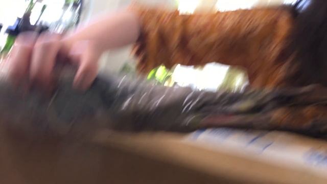 Big Box Unboxing | Apples and Pears смотреть онлайн