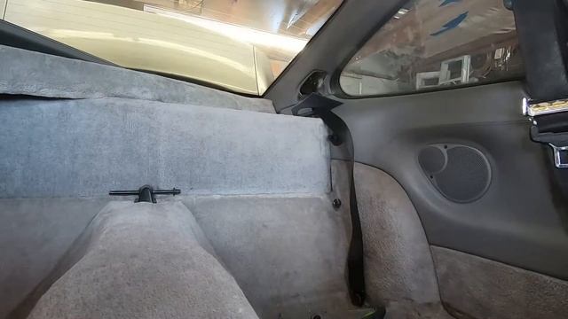 Porsche 996 - Rear Seat Removal смотреть онлайн