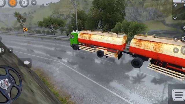 Hino 500 articulated truck carrying a rusty tank containing flammable fuel || Bussid