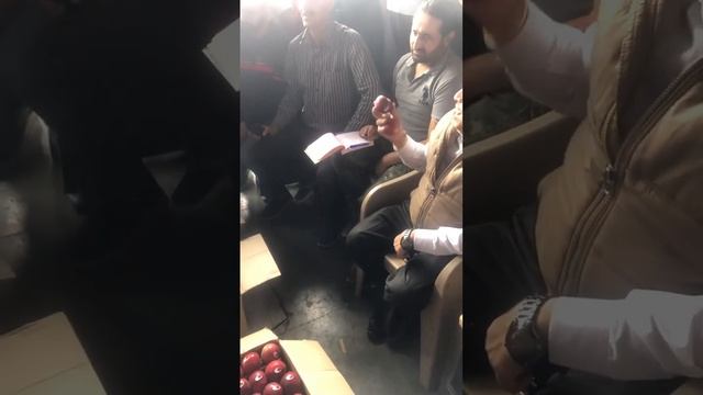 DHMAAKAA 125 RS/kg || Upper Shimla Apple Entry 🍎🍎 Dhalli Market 2023 || Upper Shimla Area - USA смотреть онлайн