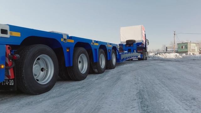 РАЗДВИЖНОЙ ПРИЦЕП С ПЕРЕДНИМ ЗАЕЗДОМ ДЛЯ ПЕРЕВОЗКИ НЕГАБАРИТОВ ДО 75 ТОНН. Производитель Berger.