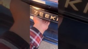 Zeekr 001 YOU Z-Sport салон Алькантара