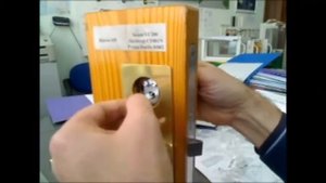 Установка дверного цилиндра Abloy CY001 на замок LC200