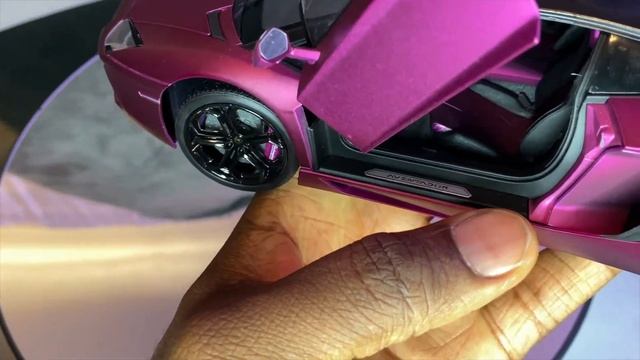 Welly 1:18 Lamborghini Aventador LP700 4 (Purple) смотреть онлайн
