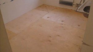 Установка лаг для паркетного пола