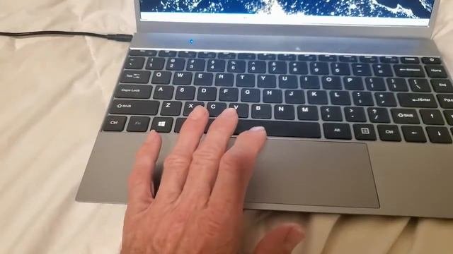 Lsxvern AcoBook X5 Laptop Computer PC Review, Good Quality, Solid And Doesnt Feel Cheap, Great Pict