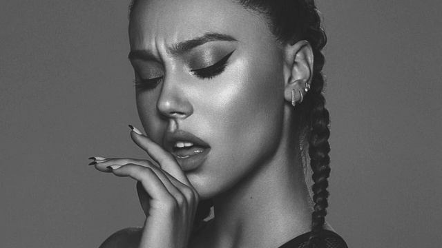 H A N S A A - Utopia (feat. Iriser) [Extended Mix] смотреть онлайн