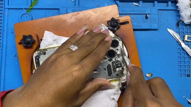 iPhone 13 Pro Max Replacement Back Glass Cover Restoration ASMR Video - Tips and Tricks смотреть онлайн